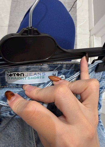 Kadın Mavi Salaş Mini Jean Şort - Görsel 3