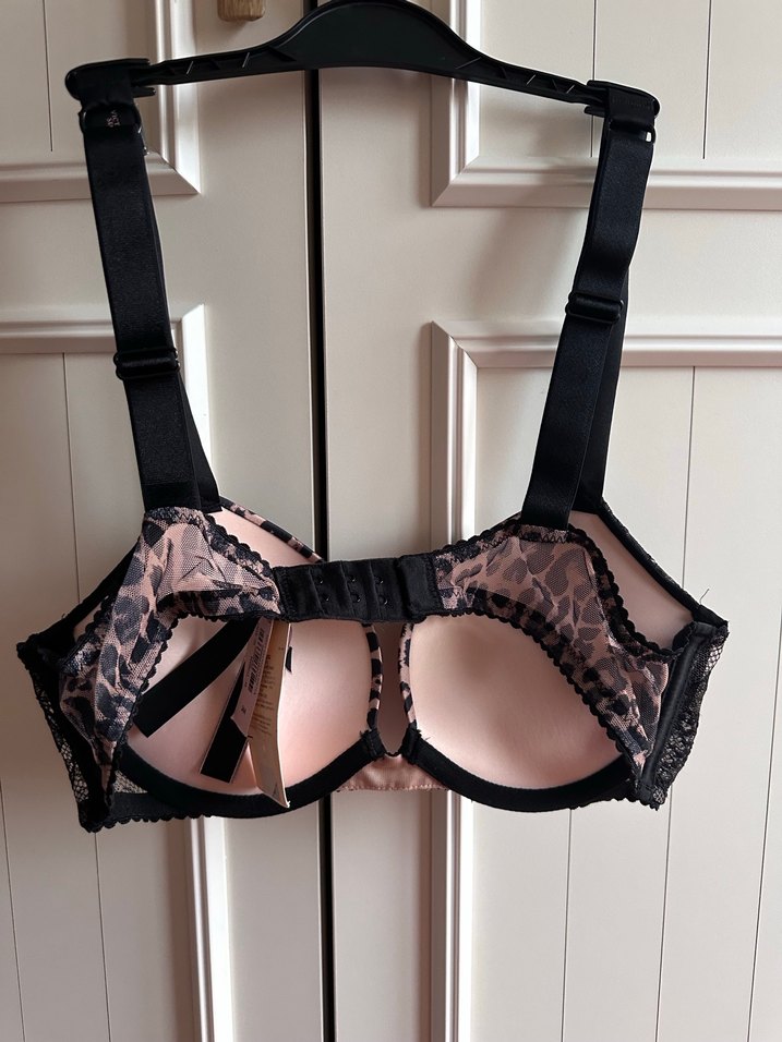 Victoria Secret Logo Detaylı Push Up Sütyen 34A - Görsel 2