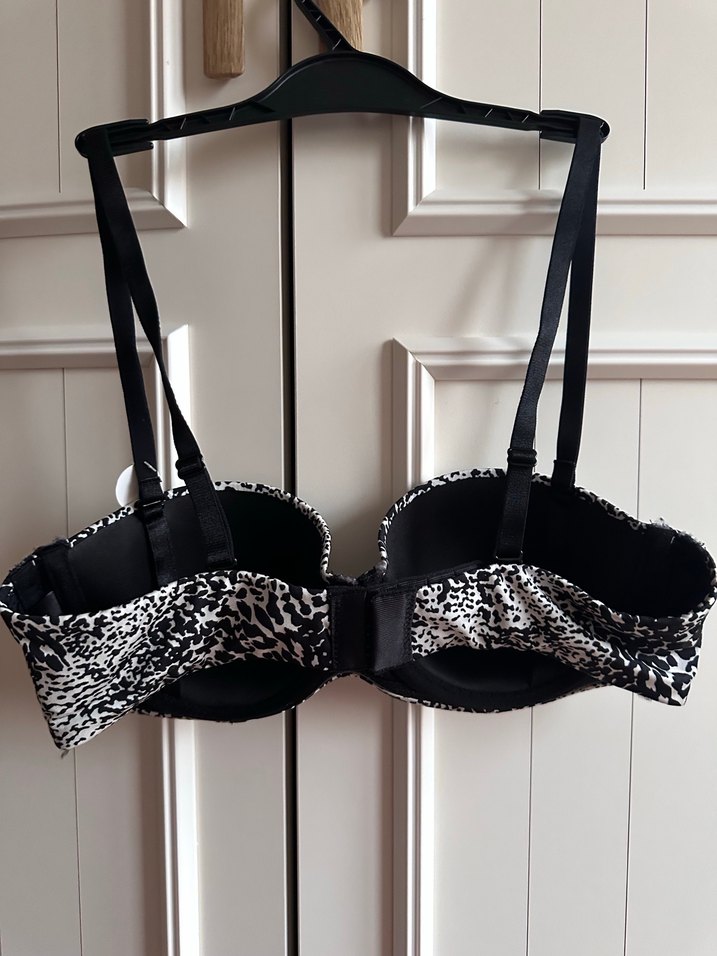 H&M Straplez Sütyen 75A - Görsel 2