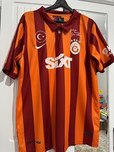 Galata saray 100. Yıl forma - Görsel 2