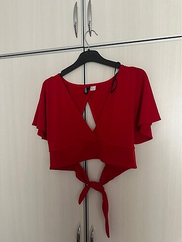 Hm sırt detaylı bluz