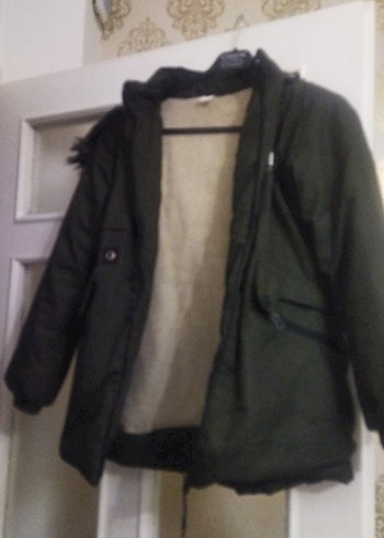 Gri Erkek Çocuk Kürklü Sokak Stili Kaban - Görsel 2