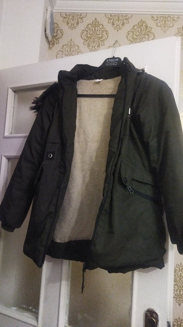 Gri Erkek Çocuk Kürklü Sokak Stili Kaban - Görsel 3