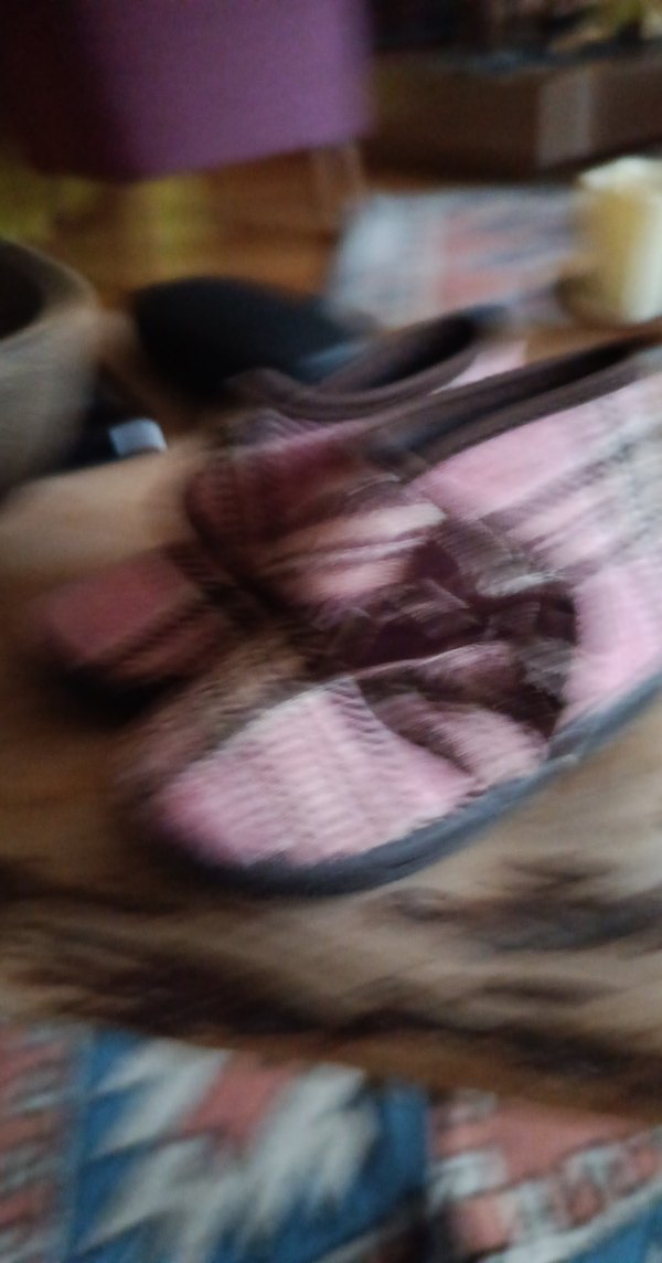 Kız Çocukları İçin Pembe Ekose Yün Terlik - Görsel 2