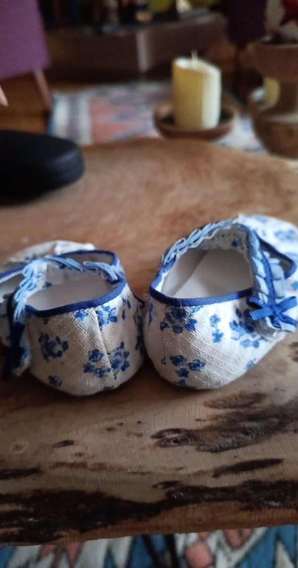 Kız Bebek Mavi Çiçekli Fırfırlı İlk Adım Ayakkabısı - Görsel 3