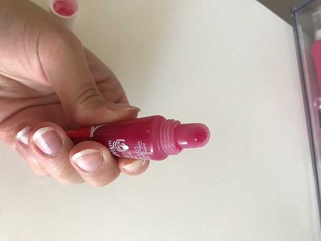  Beden Avon lipgloss