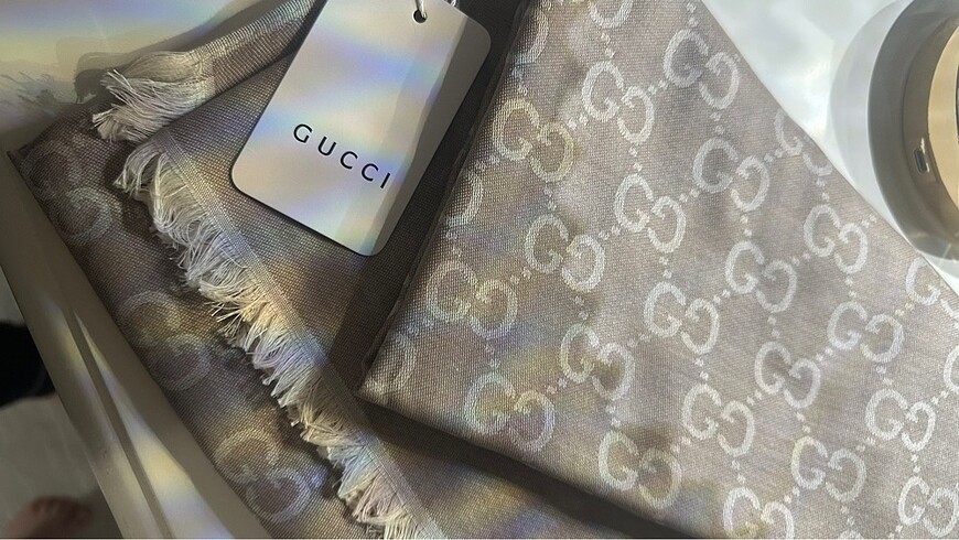 Gucci şal