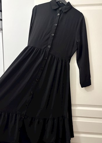 Düğmeli Siyah Uzun  Elbise etek ucu fırfırlı - Görsel 2