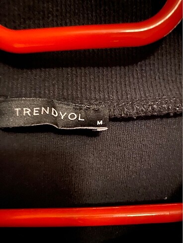 Trendyol & Milla Uzun kollu crop