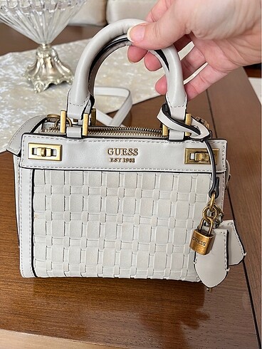 Guess mini çanta