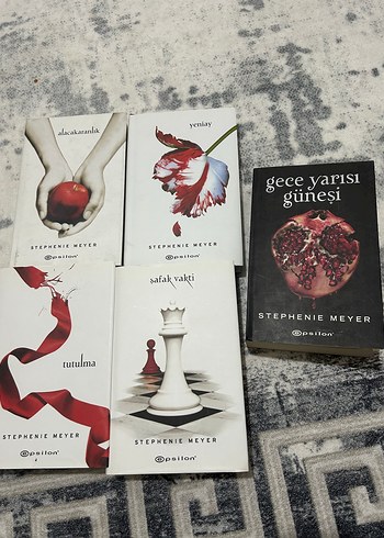 Stephenie Meyer 5'li Kitap Seti