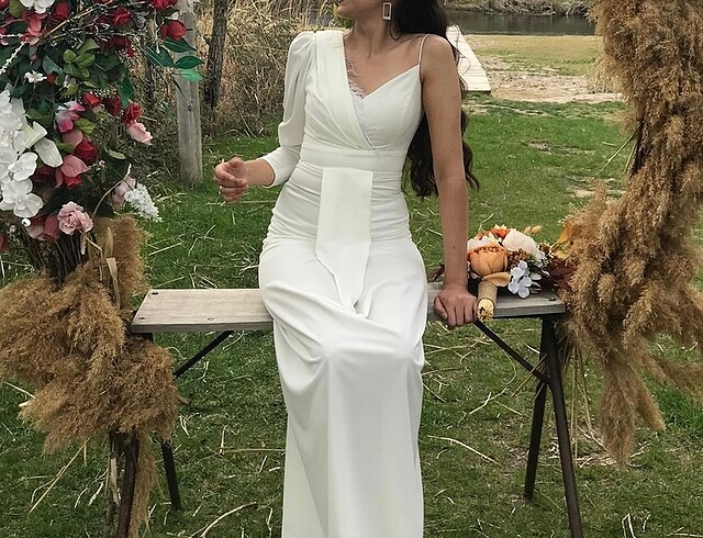 Beyaz elbise