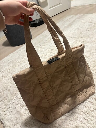 Stradivarius çanta