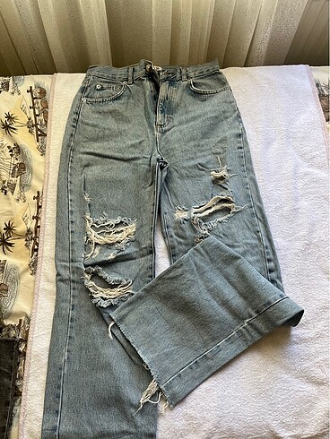 Pull bear ispanyol paça yırtık pantolon