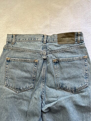 36 Beden Pull bear ispanyol paça yırtık pantolon