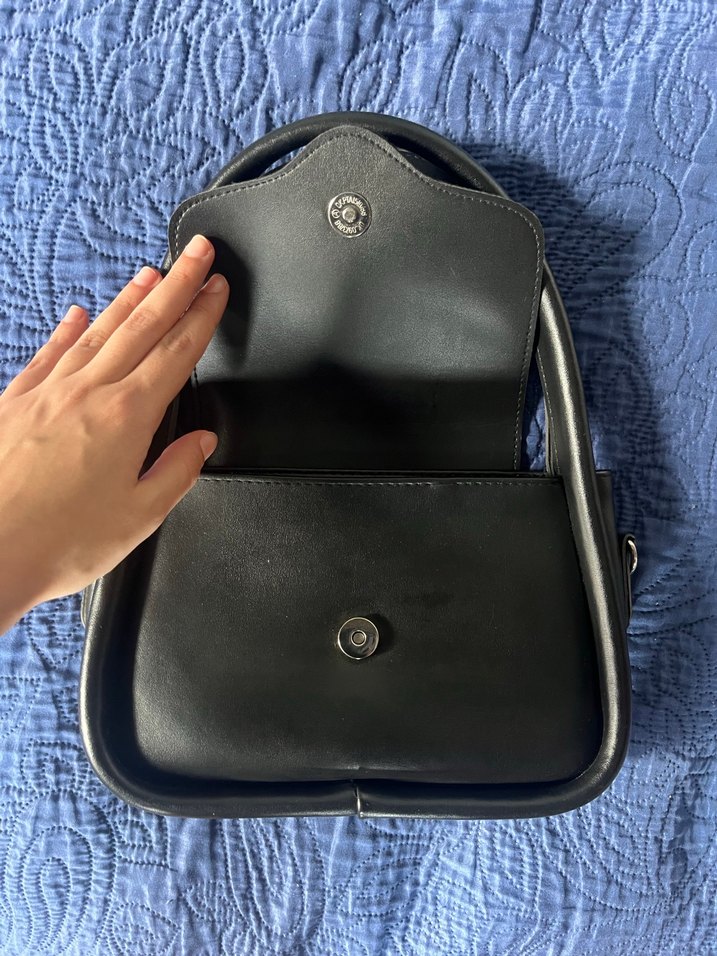 Siyah Deri Tokalı Kadın Çantası - Görsel 2