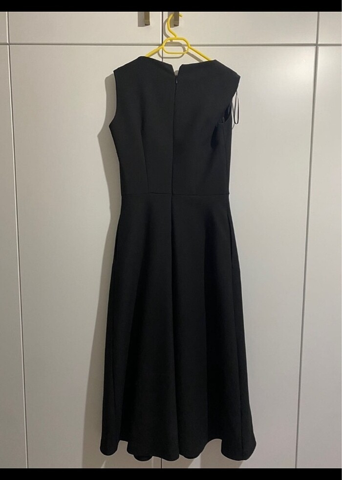 Siyah midi elbise - Görsel 2