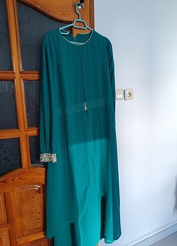 Yeşil abiye