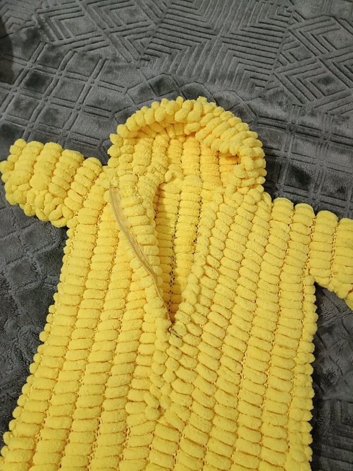 Sarı Kapüşonlu Örgü Bebek Battaniyesi - Görsel 2