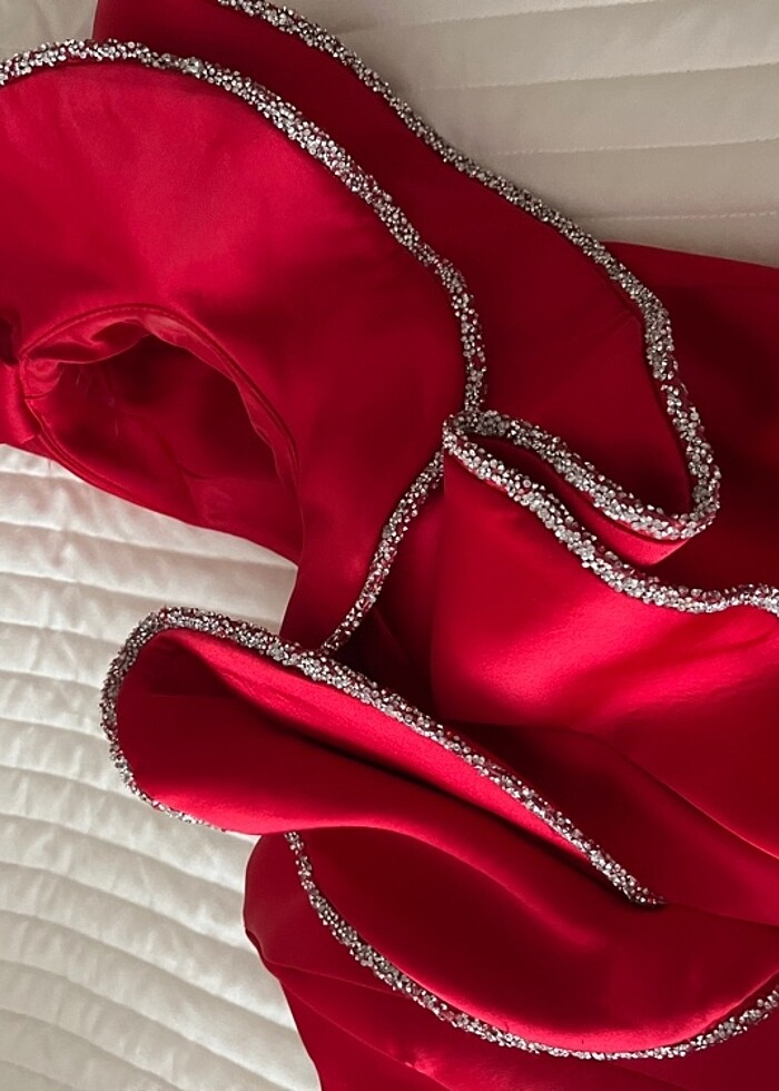 Kırmızı saten kına elbisesi - Görsel 4