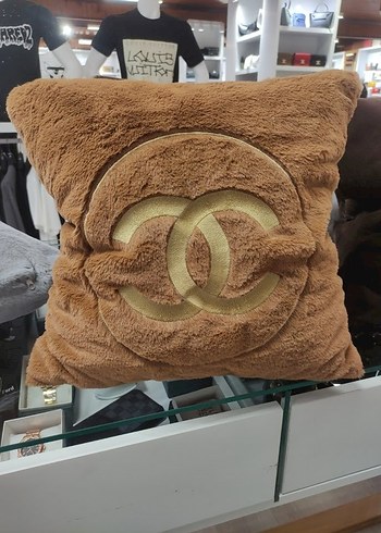 Zara Home Kahverengi Peluş nakış işlemeli kırlent