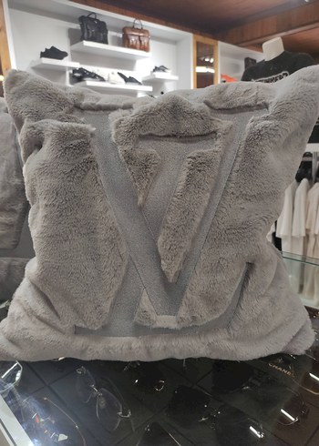  Beden Gri Desenli peluş nakış işlemeli kırlent