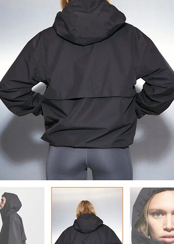 Siyah Kapüşonlu Kadın Kışlık Yağmurluk - Görsel 3