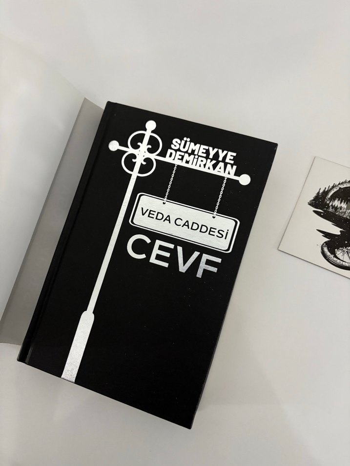 Veda Caddesi Roman Seti - 5 Kitap - Görsel 3