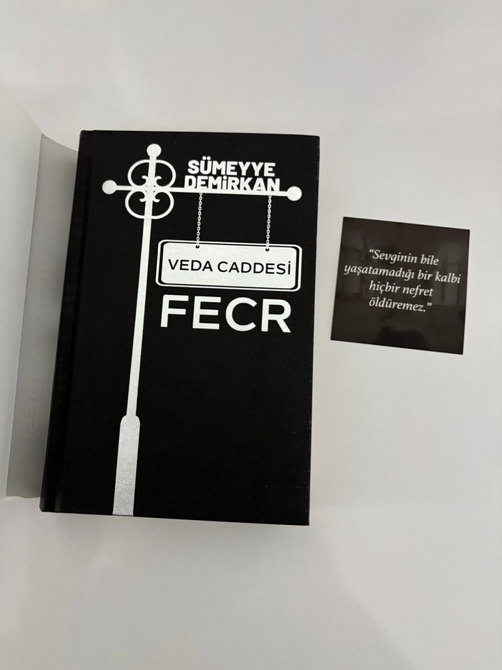 Veda Caddesi Roman Seti - 5 Kitap - Görsel 5