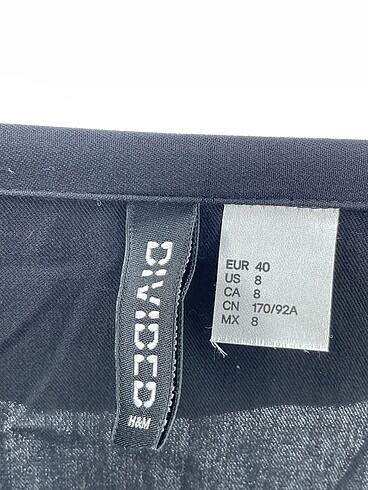 40 Beden siyah Renk H&M Günlük Elbise %70 İndirimli.
