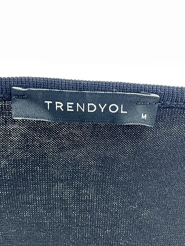 m Beden siyah Renk Trendyol & Milla Bluz %70 İndirimli.