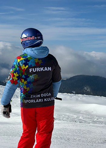 redbull Lindseyvon özel seri briko kayak kaskı - Görsel 3