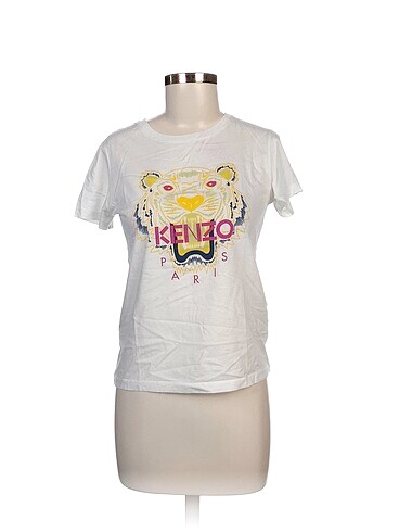 Kenzo T-shirt %70 İndirimli.