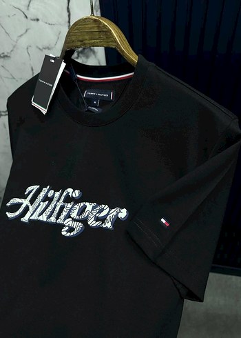 Tommy Hilfiger Siyah Mini Erkek Tişört Glossy Baskılı