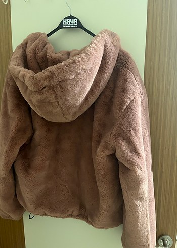 Bershka Pembe Kürklü Kadın Mont
