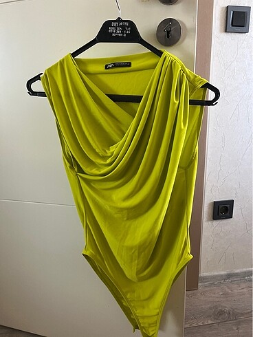 Zara fıstık yeşili bluz