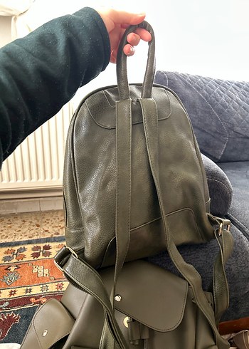 Kadın Hakiki Deri Sırt Çantası - Görsel 3