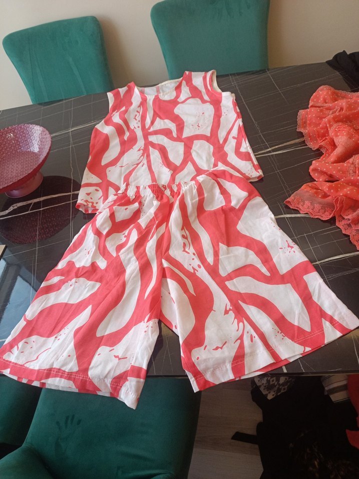 Pembe Bağcıklı kısakollu ve altüst şortlu takım tatilde giymelik - Görsel 5