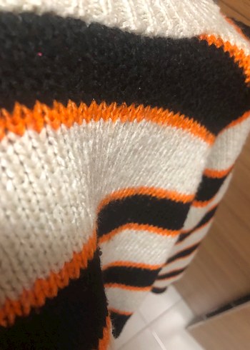 Gri Çizgili Örgü Kadın Kazak - Görsel 4