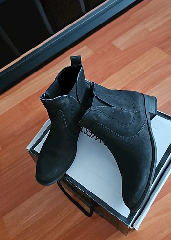 Siyah nubuk  Kadın Bot - Görsel 4