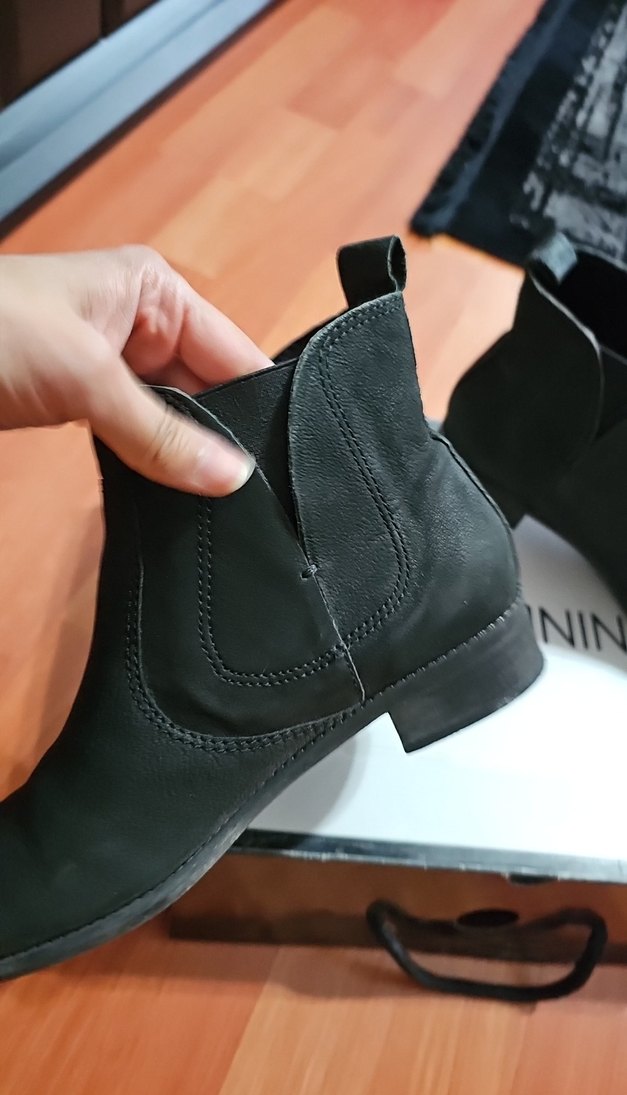 Siyah nubuk  Kadın Bot - Görsel 3