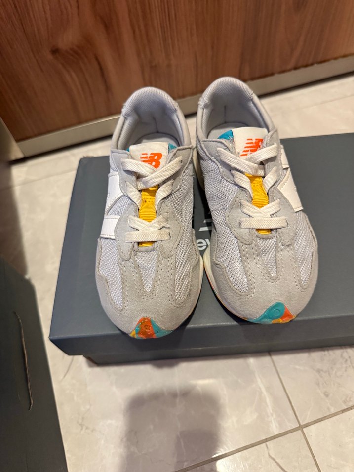 New balance Gri unisex 28,5 no - Görsel 3