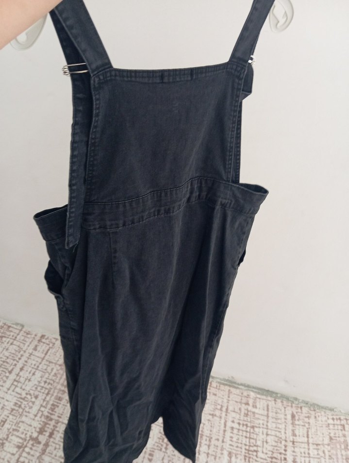 Düğmeli Siyah Denim Midi Salopet - Görsel 4
