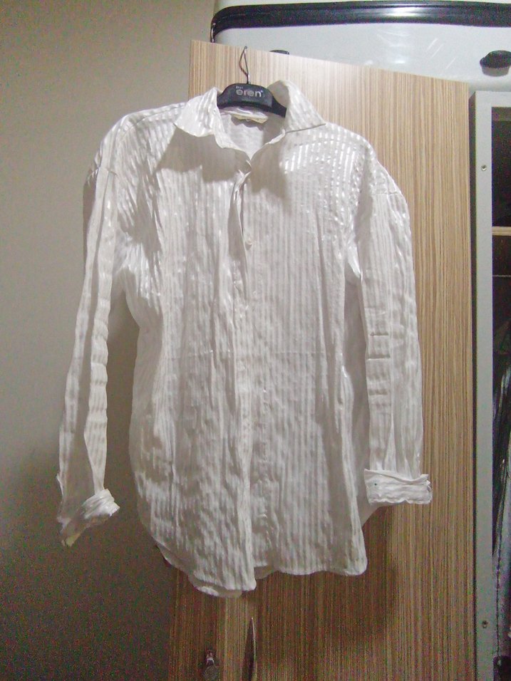 Beyaz Düğmeli  Kadın Gömlek - Görsel 3