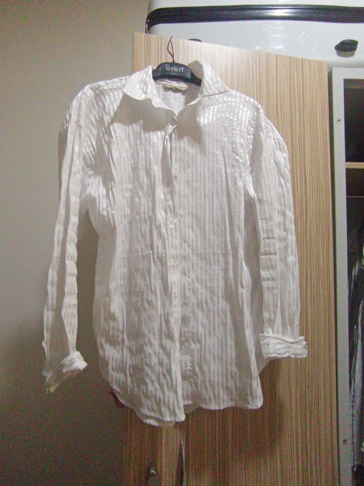 Beyaz Düğmeli  Kadın Gömlek - Görsel 2