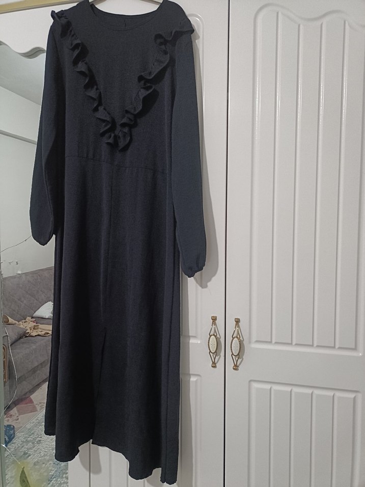 Uzun Kollu Fırfırlı Siyah Kadın Elbise - Görsel 2