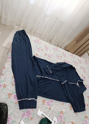 42 Beden mavi Renk Düğmeli Lacivert Uzun Kollu Kadın Pijama Takımı