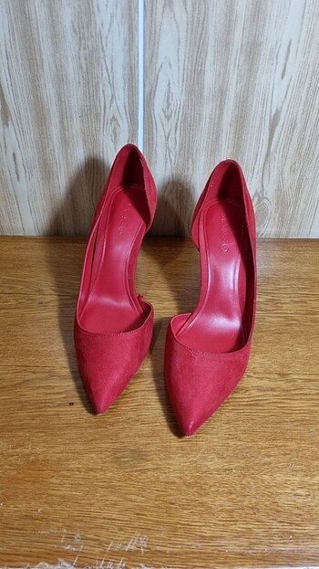 Süet kırmızı stiletto
