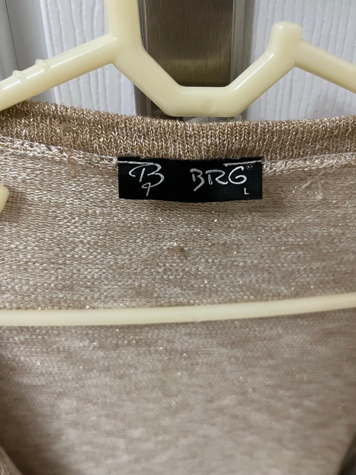 Dört Dökümlü Şık Hırka - Görsel 4