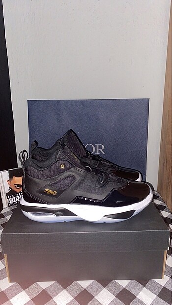 42 Beden siyah Renk Nike Jordan stay loyal 3